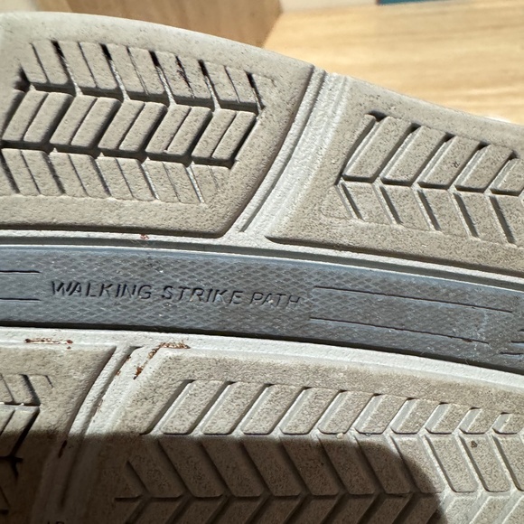 New Balance Womens 928 V3 Lace-up Size 8 - Picture 6 of 7